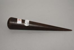 A vintage wooden sailors rigging rope splicing fid Marlin spike, 25cm long.