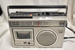 A Panasonic RX - 1650LE transistor radio.
