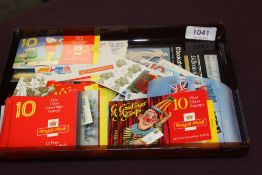 GB, COLLECTION OF BOOKLETS - MANY SMILERS/GREETINGS NVI's FACE £300+ Fine collection of booklets,