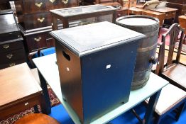 A painted box seat