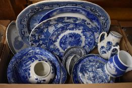 A box of blue and white ware including a Copeland Spode 'Italian' dish, Leighton Pottery 'May