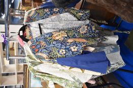 Nine vintage ladies unbranded fashion dresses.