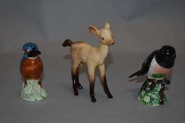 Three modern Beswick animal studies including a deer, kingfisher and stonechat AF. All with boxes.