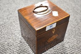 A fine George III single box tea caddy with veneer detailing.