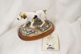 A Border Fine Arts animal study of a Foxhound 386 of 950 with certificate.
