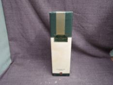 A bottle of Moet & Chandon Champagne, 1995 Vintage, 12.5% vol, 750ml in card box