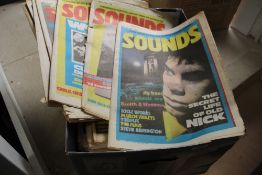 A lot of approximately eighty music papers from the 1980's - a selection that may included NME ,