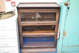 An early 20th century Globe Wernicke type stackable bookcase