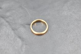 A 22ct gold wedding band, size J & approx 3.3g