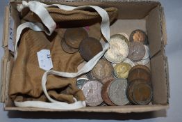 A mixed lot of collectable British coins.