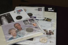 GB COLLECTION OF NUMISMATIC COVERS + ROYALTY COVERS Collection of around a dozen numismatic