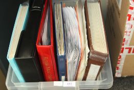 BOX WITH VARIOUS STAMP COLLECTIONS, ONE COUNTRY + LOOSE ETC Plastic container with various