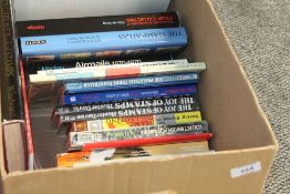 BOX WITH 30+ STAMP BOOKS, SPECIALIST LITERATURE, CATALOGUES ETC Box with a wide range of
