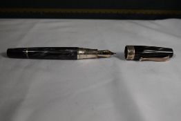 A presentation boxed Limited Edition Montegrappa Historica 1912 piston fill fountain pen, in
