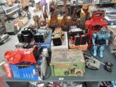 Seven 1980's and later plastic or tin plate and battery operated or remote controlled Robots, 9435