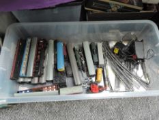 A box of 00 gauge including Hornby 4-6-0 Winchester Castle Loco & Tender, Lima D6524 Loco, carriages