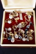 A selection of gold plated jewellery, most stamped 925 including Ring, earrings and pendants