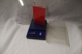 A rare boxed contact line stylus MMC 20 CL-C in presentation box with slipcase and booklet from Bang