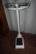 A vintage set of doctors platform scales, by Avery
