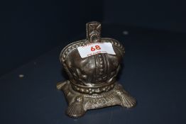 A 1953 coronation souvenir cast metal crown money bank, 9cm tall