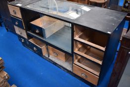 A vintage shop counter, approx. 178 x 59 x 91cm