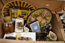 Franklin Mint John Wayne limited edition display plate and similar display knife, a Jasperware
