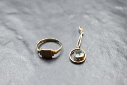 A 9ct gold signet ring bearing monogram, size R and approx 2.3g, and a 9ct rose gold Edwardian style