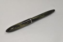 A Sheaffer Balance Jr lever fill fountain pen in green and black striated with narrow band to the