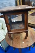 An oak display of low proportions with approx. 47cm