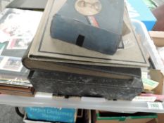 COLLECTION OF 1300+ CARDS UK and WORLD PLUS SEVERAL EMPTY ALBUMS Plastic tub with in excess of