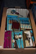 A mixed lot of vintage cutlery, including bone handled knives.