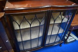 An early 20th Century mahogany china cabinet