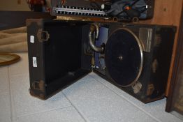 An early 20th century Decca wind up gramophone.