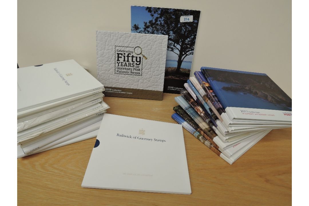GUERNSEY 1985-2020 COLLECTION OF 25+ YEAR BOOKS ALL COMPLETE Wonderful collection of year books from - Image 1 of 4