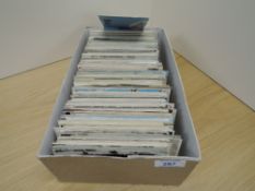 BOX WITH APX 750 POSTCARDS, MIXED EVII-QEII ERA Box with in the region of 750 postcards, mixed,