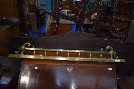 A brass fire fender, internal width approx. 107cm,depth 27cm