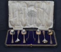 A cased set of six George V silver Hanovarian pattern teaspoons and sugar tongs with rat tail
