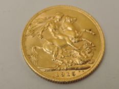 A 1915 George V Gold Sovereign, Royal Mint