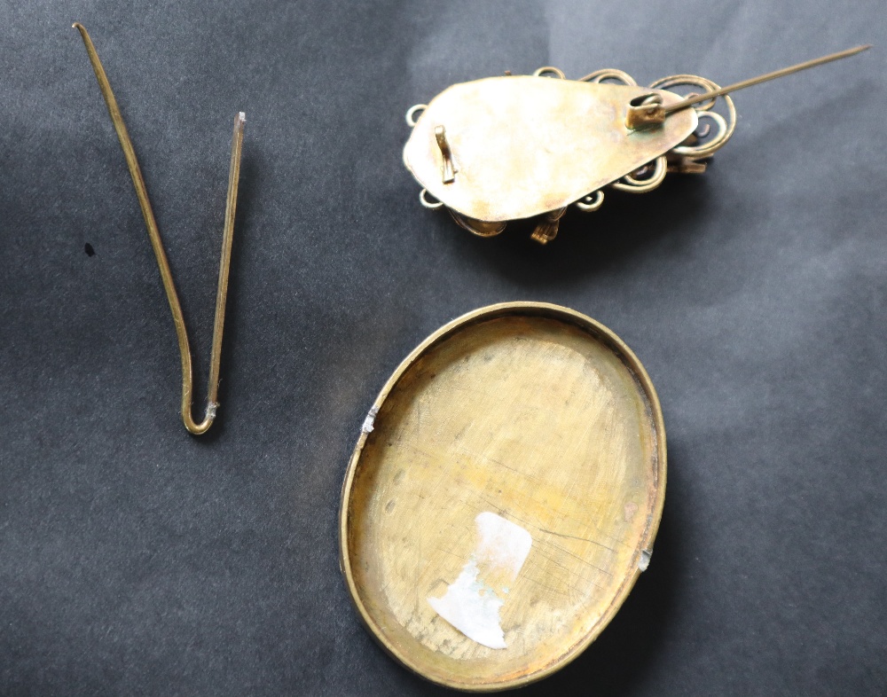 A coral and turquoise brooch of oval form to a gilt metal wirework setting, - Image 6 of 6