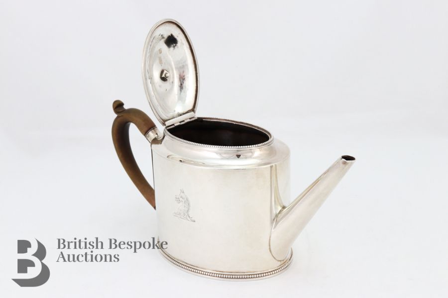 Georgian Silver Tea Pot - Image 3 of 6