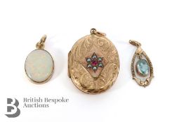 9ct Yellow Gold Opal Locket