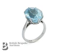 14/15ct White Gold and Aquamarine Ring