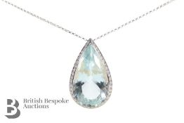 18ct White Gold Aquamarine Pendant