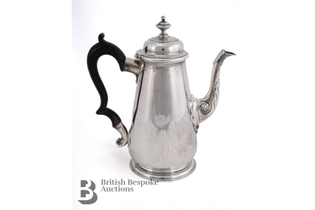 George II Silver Coffee Pot - Image 2 of 5