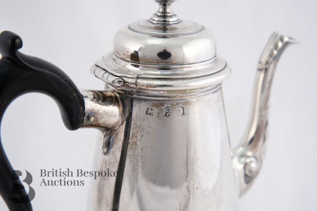 George II Silver Coffee Pot - Image 3 of 5