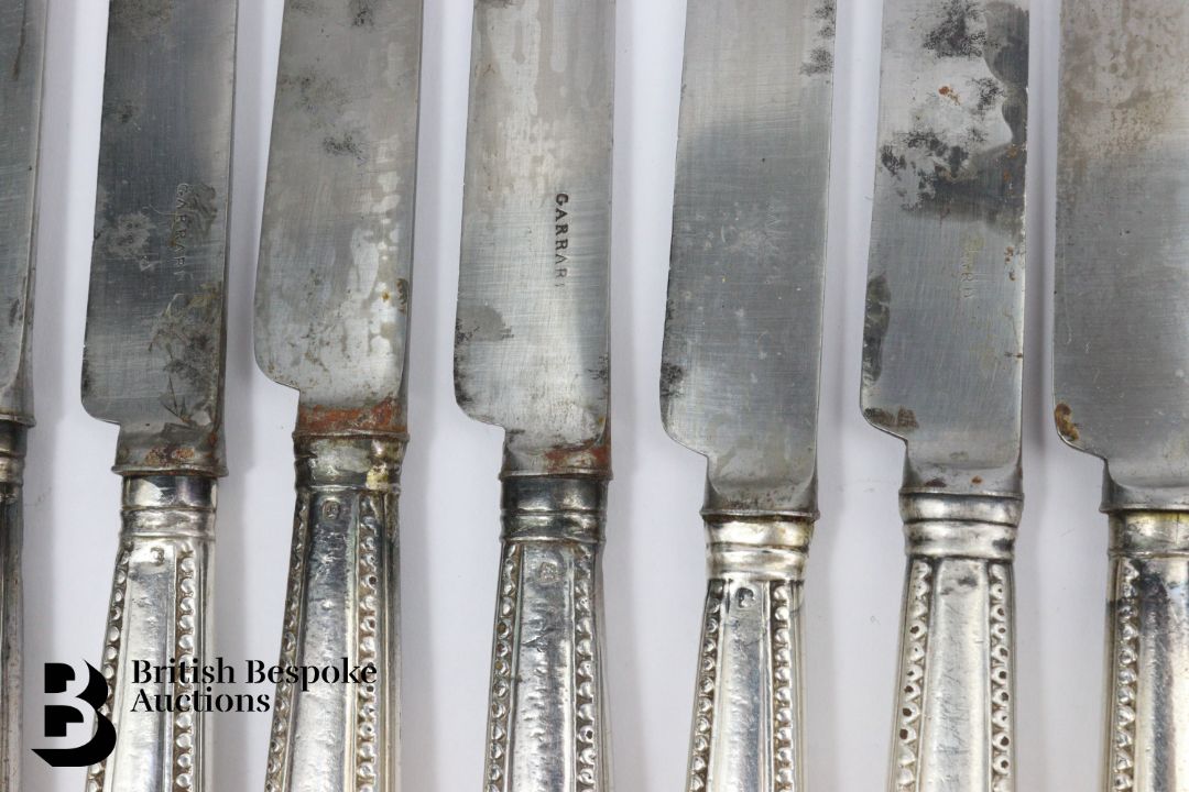 Twelve Silver Handled Knives - Image 5 of 8
