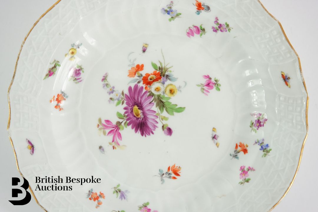 18th Century Porcelain Bowl - Image 12 of 13