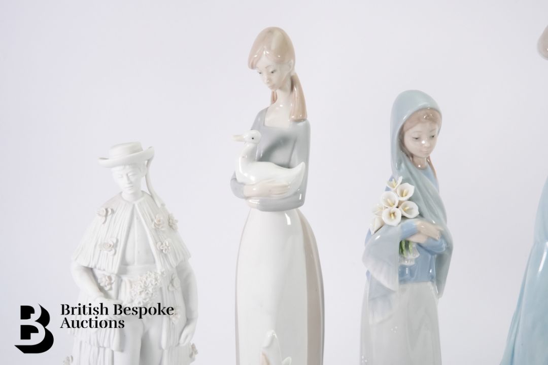 Collection of Nao, Lladro and Tengra Figurines - Image 2 of 6
