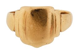 A 18ct gold signet ring