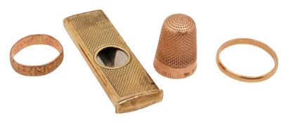 A group of 9ct gold items